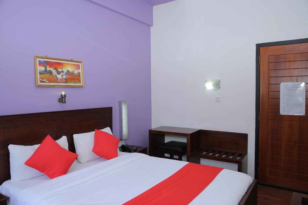Oyo 256 Subash Hotel Jaffna Exterior foto